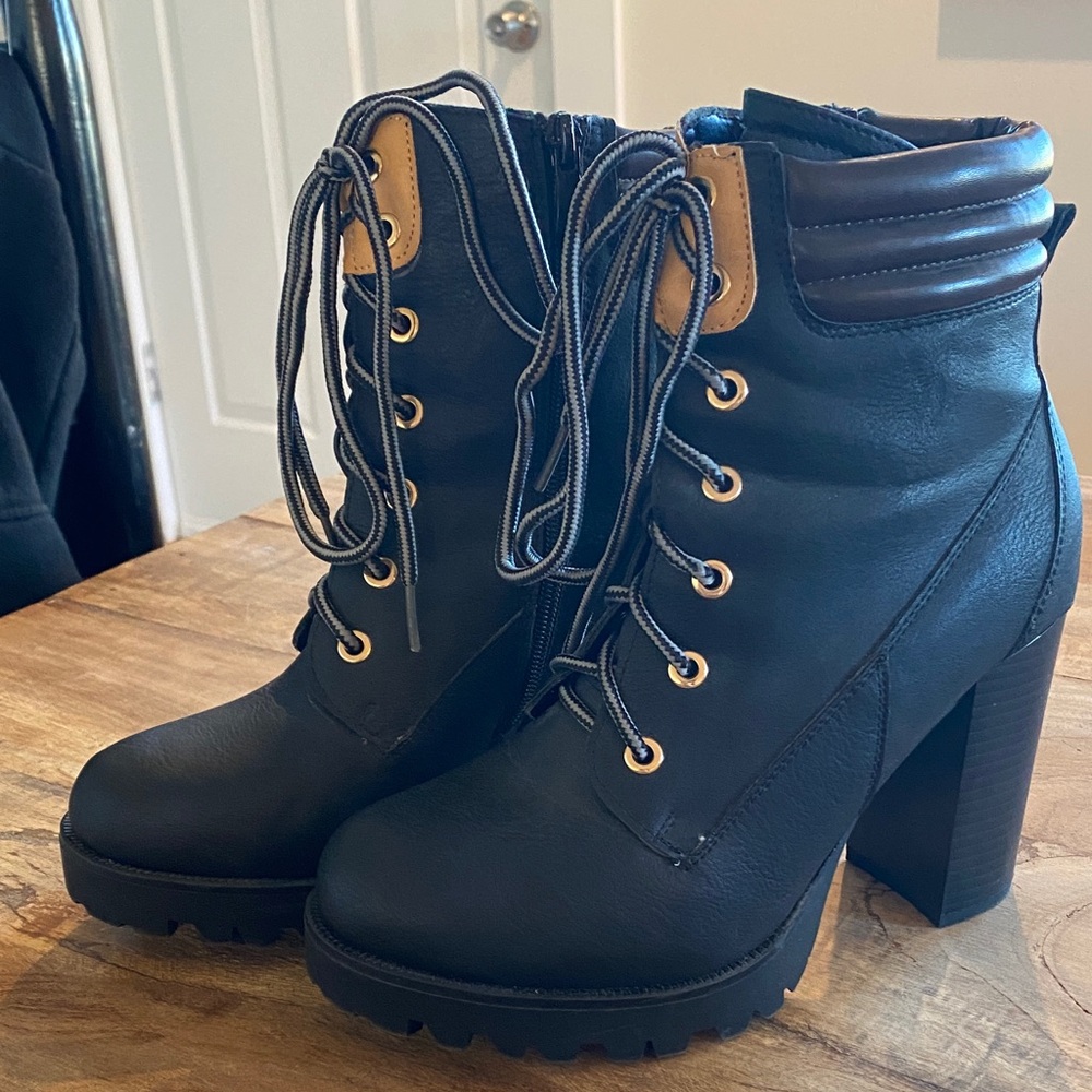 Dream pairs chunky round-toed heel ankle boots